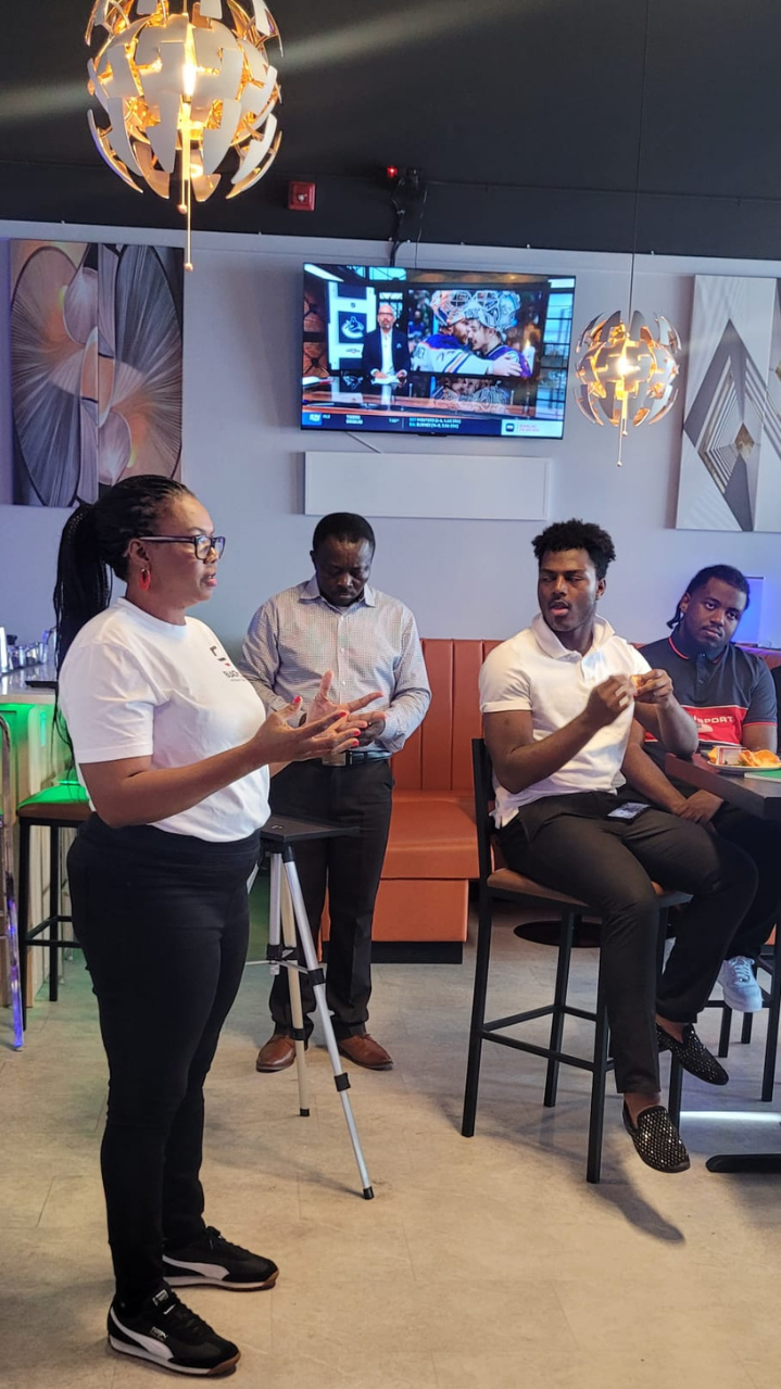 Find Anything
Around <span>You</span>.