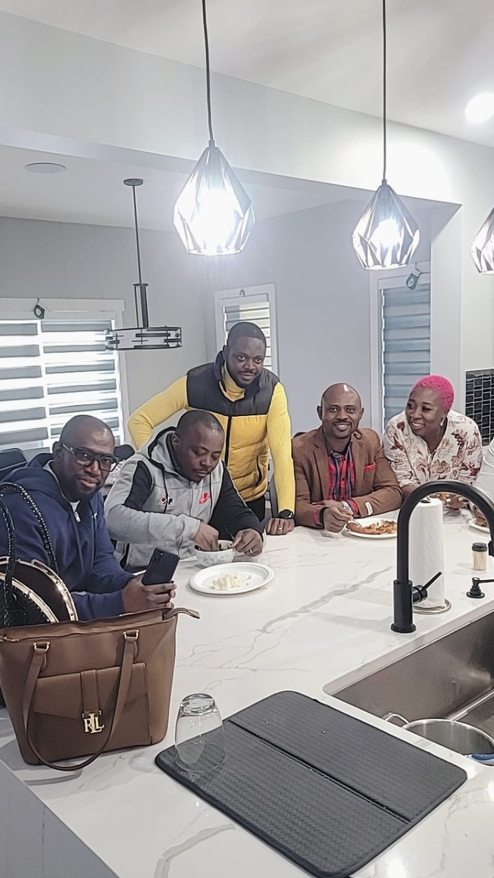 Find Anything
Around <span>You</span>.